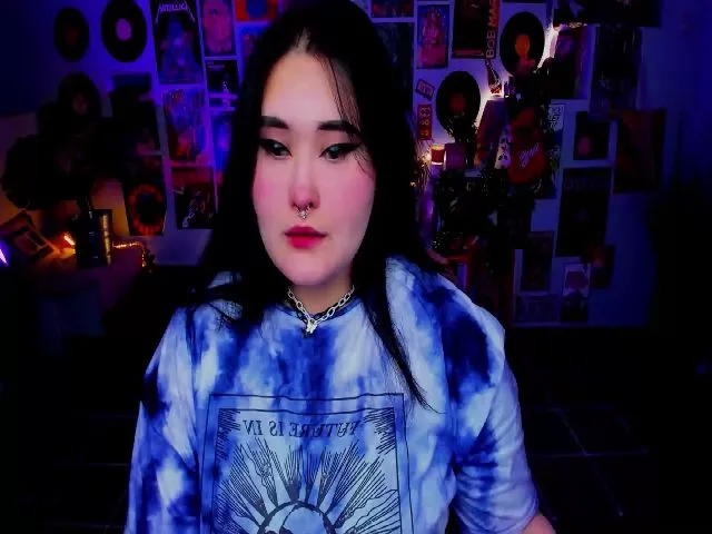 Live sex webcam photo for EsmiraWaild #271879744