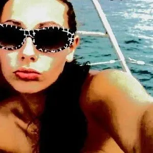 Live sex webcam photo for EstelleSelpaz #290558508