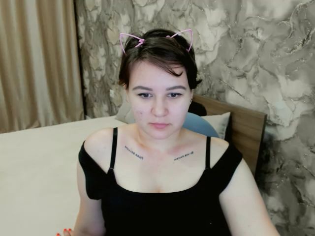 Live sex webcam photo for EsterShine #272295492