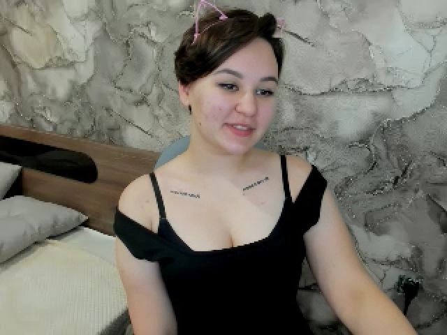 Live sex webcam photo for EsterShine #272362150