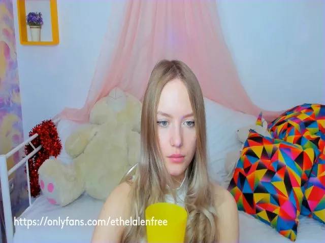 Live sex webcam photo for Ethel_Alen #271921495