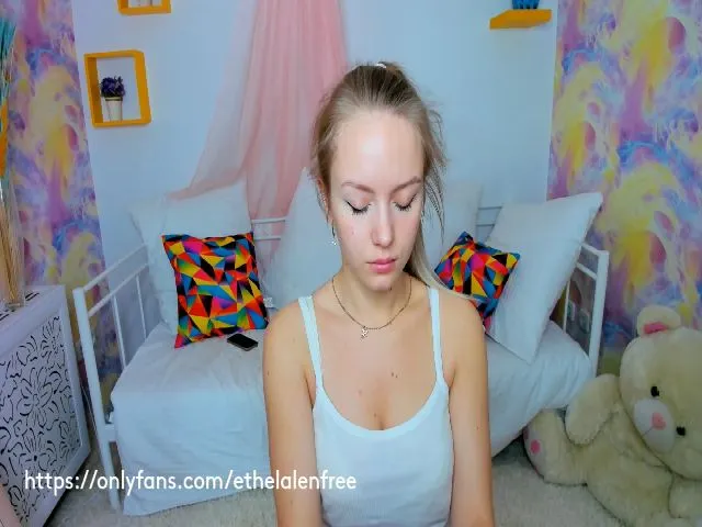 Live sex webcam photo for Ethel_Alen #272175308