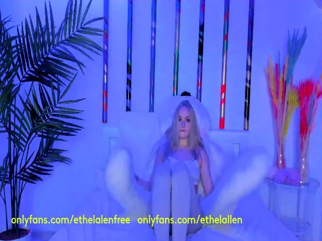 Live sex webcam photo for Ethel_Alen #272943156