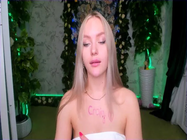 Live sex webcam photo for Ethel_Alen #273075317