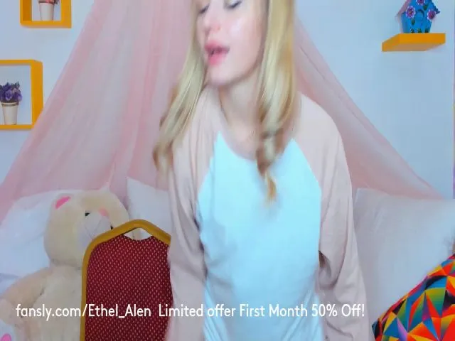 Live sex webcam photo for Ethel_Alen #273655173