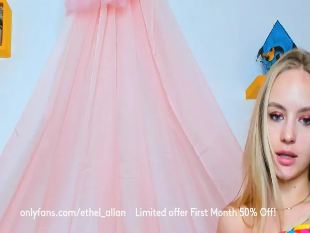 Live sex webcam photo for Ethel_Alen #273795901