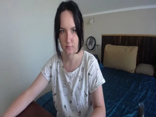 Live sex webcam photo for EvaClark01 #273907916