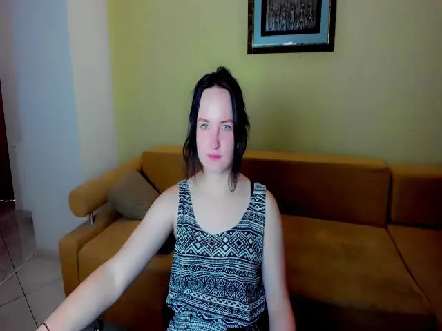 Live sex webcam photo for EvaClark01 #273928702