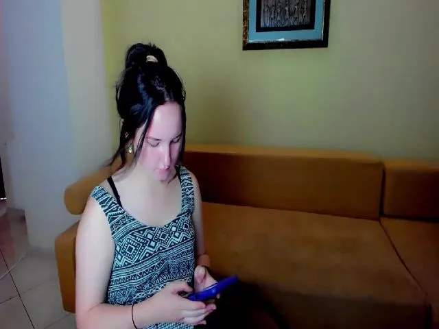 Live sex webcam photo for EvaClark01 #273929893