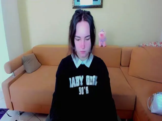 Live sex webcam photo for EvaClark01 #274000806