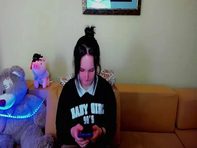 Live sex webcam photo for EvaClark01 #274019208