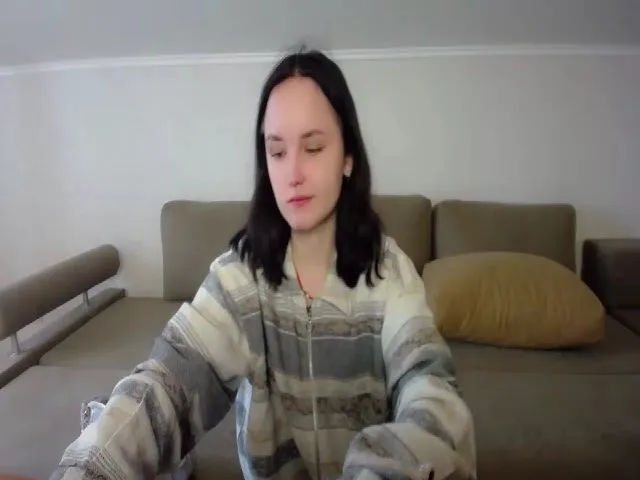 Live sex webcam photo for EvaClark01 #274075007