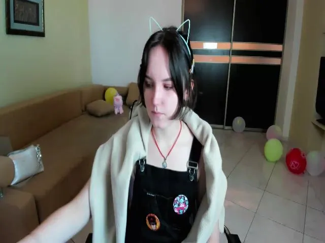 Live sex webcam photo for EvaClark01 #274085257