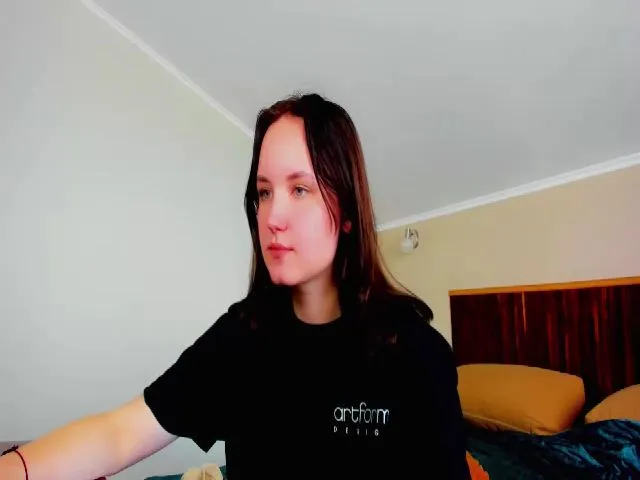 Live sex webcam photo for EvaClark01 #274103442