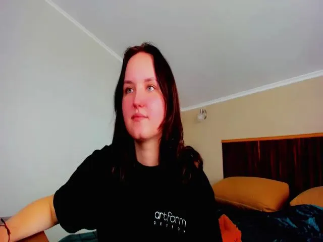 Live sex webcam photo for EvaClark01 #274103614