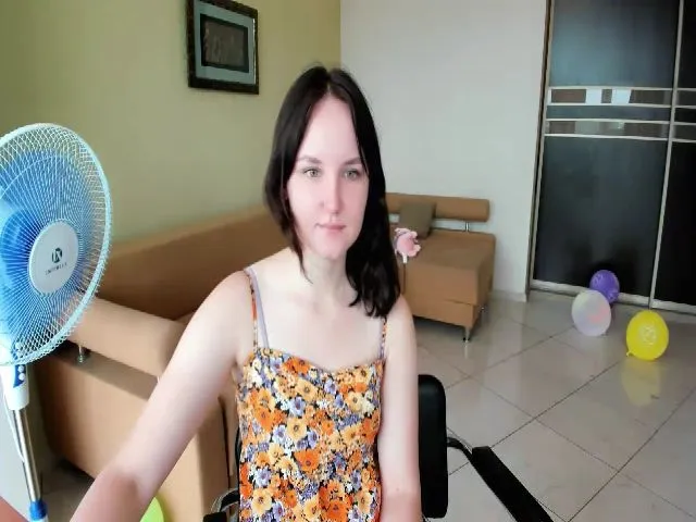 Live sex webcam photo for EvaClark01 #274156039