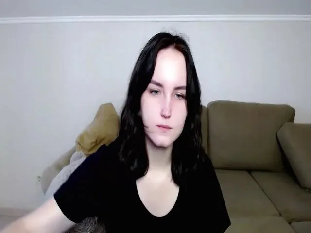 Live sex webcam photo for EvaClark01 #274185011