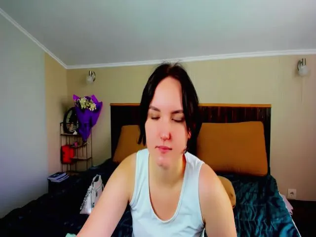 Live sex webcam photo for EvaClark01 #274196555