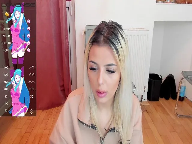 Live sex webcam photo for EvaKittyy #272596592