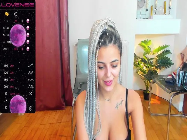 Live sex webcam photo for EvaKittyy #272865188