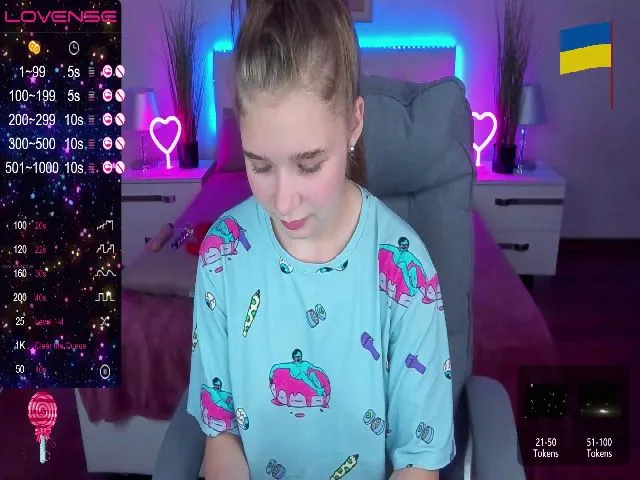 Live sex webcam photo for EvaMoors #273894828