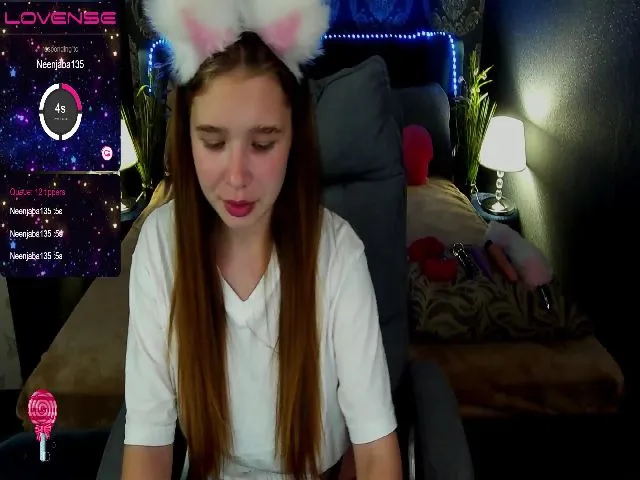 Live sex webcam photo for EvaMoors #274151139