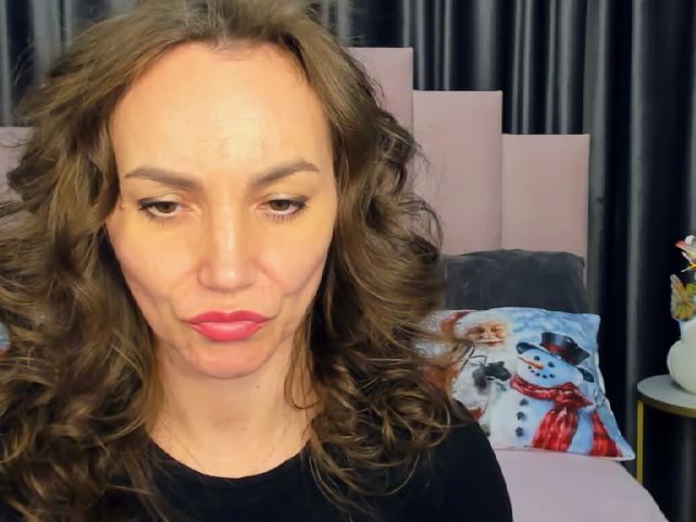 Live sex webcam photo for EvaMoses #287855744