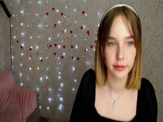 Live sex webcam photo for EvaRockStar #273562554