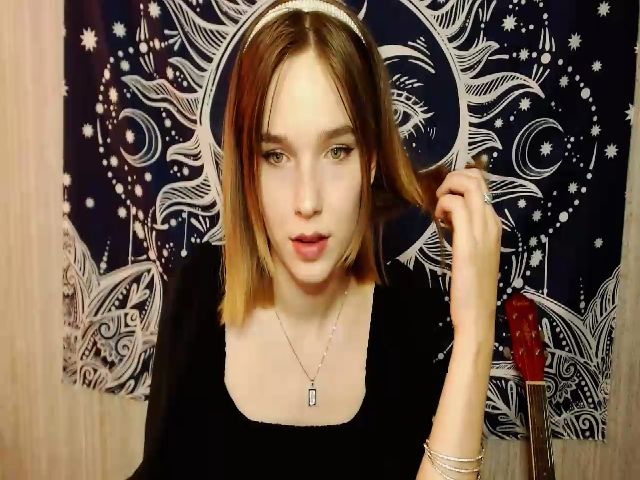 Live sex webcam photo for EvaRockStar #273654126