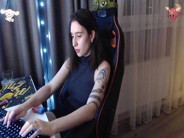 Live sex webcam photo for EvaWho #274464560