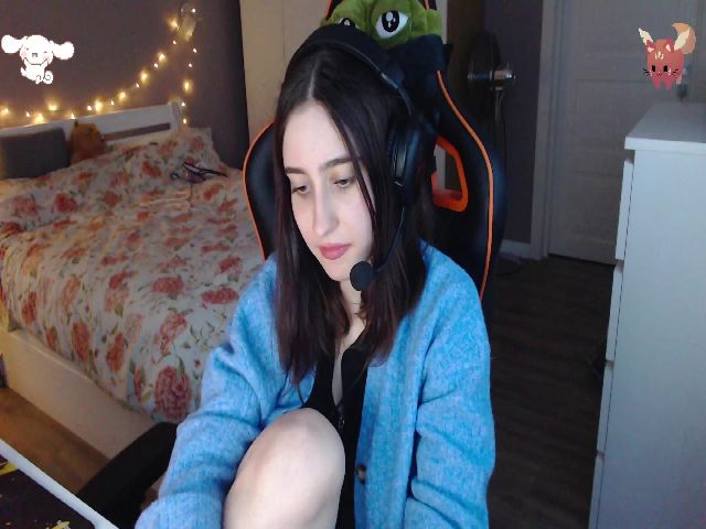 Live sex webcam photo for EvaWho #274651816