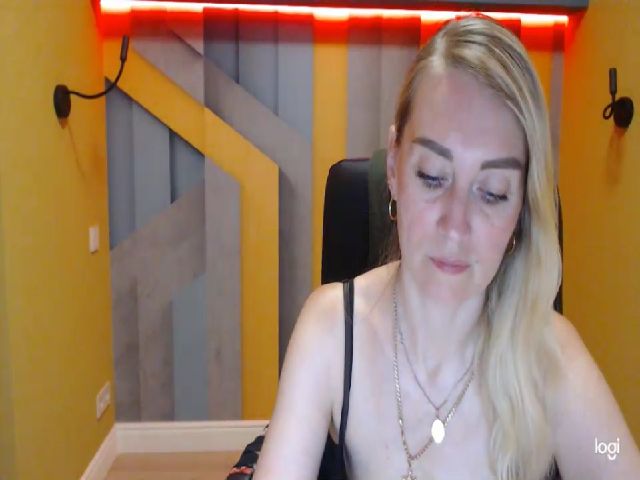 Live sex webcam photo for Eva_Smiths #274156386