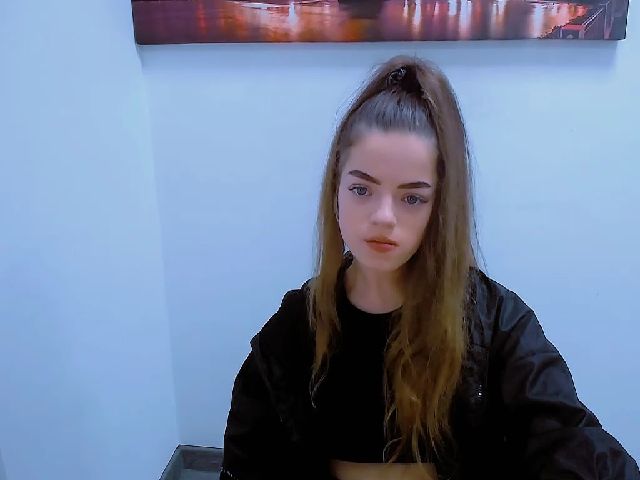 Live sex webcam photo for Eva_moosii #273644413