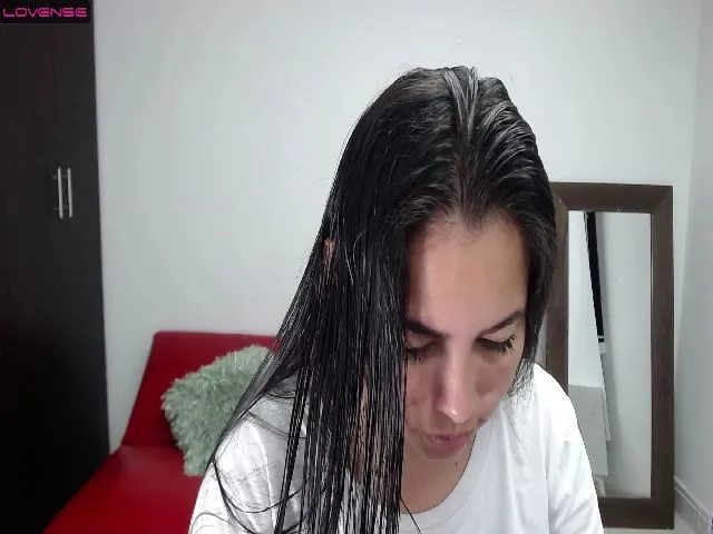 Live sex webcam photo for Evalix #275401979