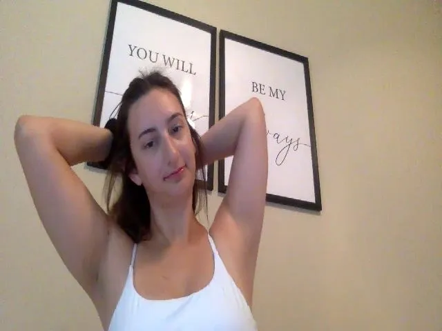 Live sex webcam photo for Evamia #272991435