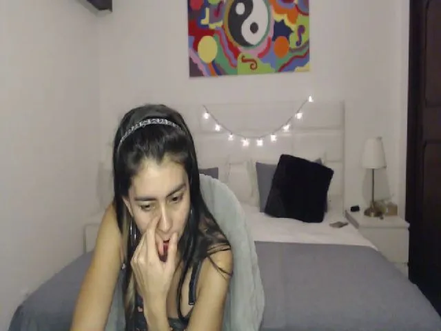 Live sex webcam photo for Evansdani18 #272373719