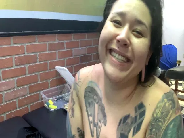 Live sex webcam photo for Evasiame #272787908