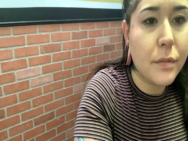 Live sex webcam photo for Evasiame #272794468