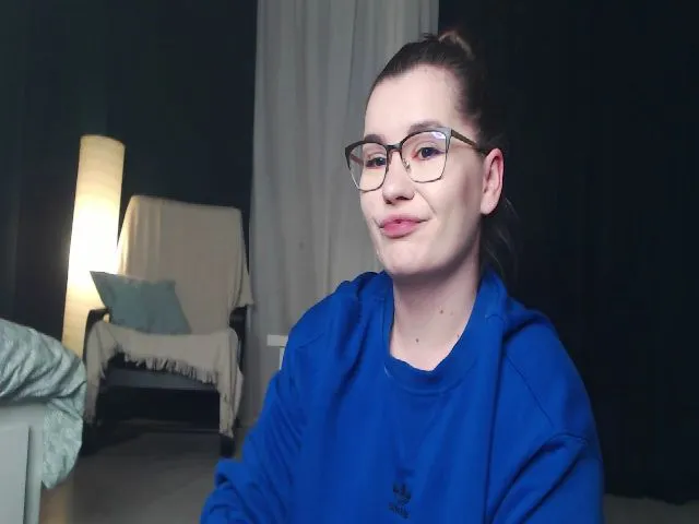 Live sex webcam photo for EveGoddes #271753289