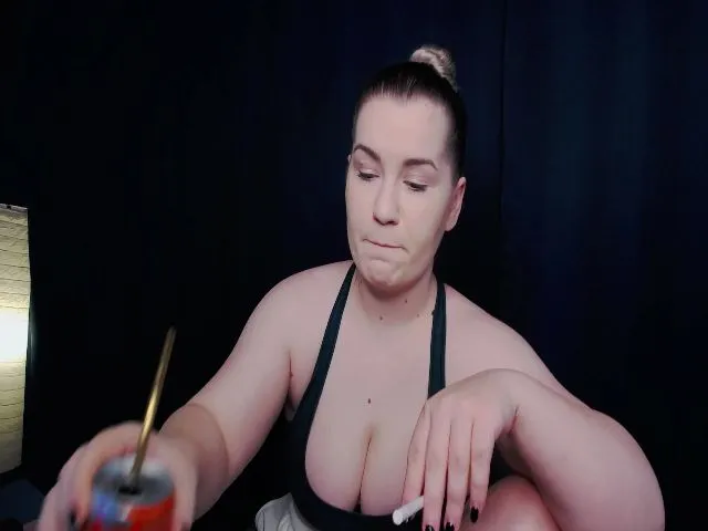 Live sex webcam photo for EveGoddes #273834232