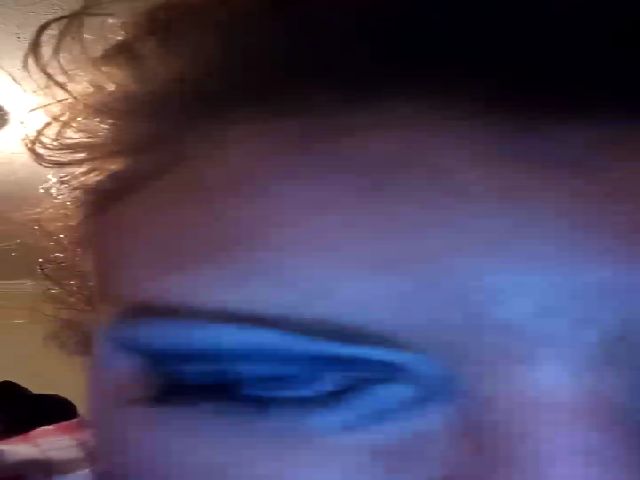 Live sex webcam photo for EveeMonroe35 #273322123