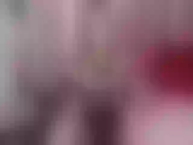 Live sex webcam photo for Eveee_ #272820428