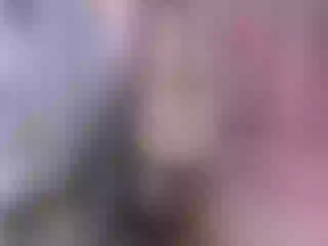 Live sex webcam photo for Eveee_ #273581638