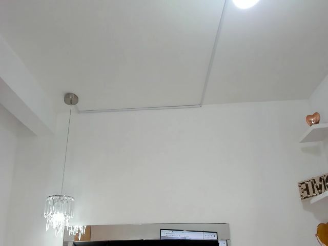 Live sex webcam photo for Evelincooper #272060036