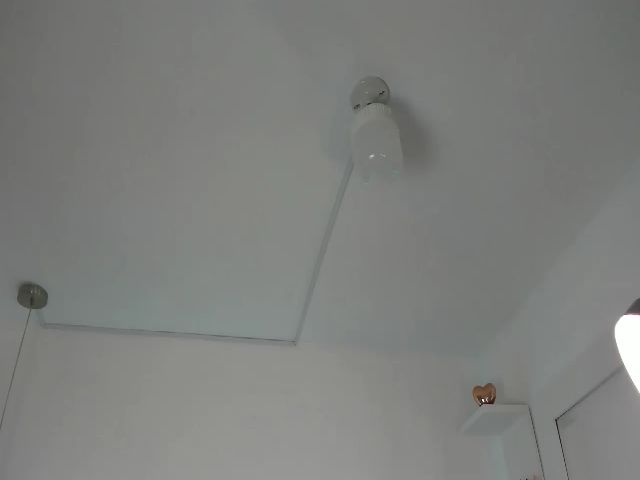 Live sex webcam photo for Evelincooper #272521507