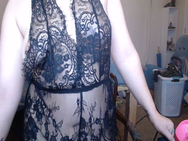 Live sex webcam photo for Eveylafae #274478320