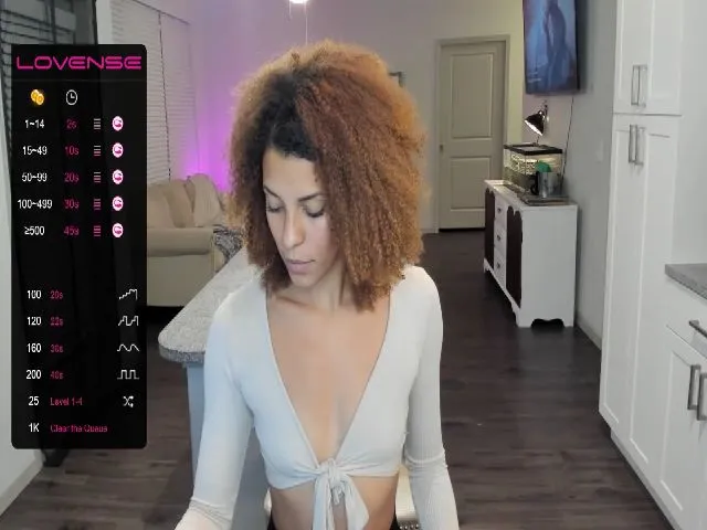 Live sex webcam photo for Exoticpeachx #271703339