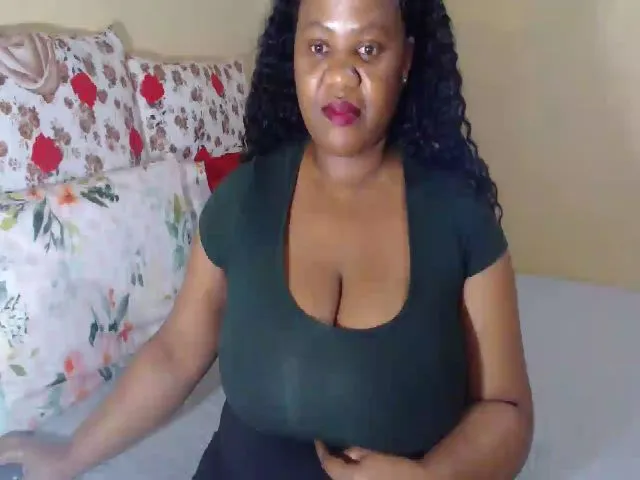 Live sex webcam photo for Explodeinmex #273449655