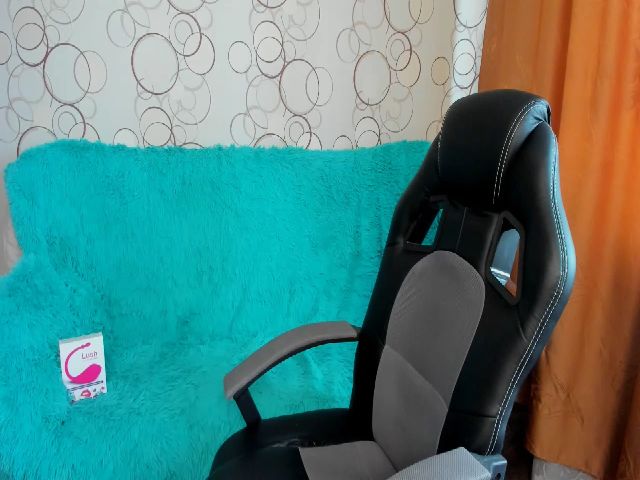 Live sex webcam photo for Eyes_Aurora #272040326