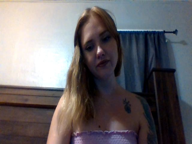 Live sex webcam photo for Faithisabelle #273841921